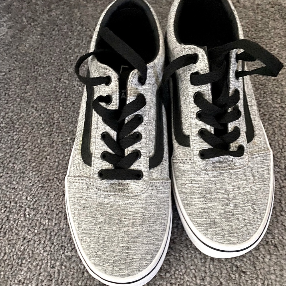 Kids Vans new without the tags size 3